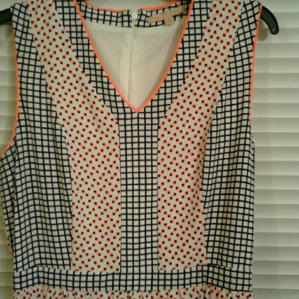 Gibson & Latimer Orange Black Geometric Maxi Dress - Picture 5 of 8